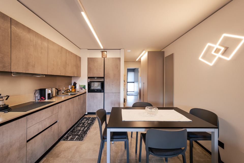 Eingerichtete 2,5-Zimmer-Wohnung mit Balkon in Riva San Vitale